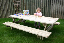Gartenmöbel - Picknicktisch